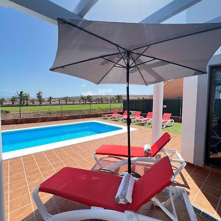 Villa Eva - New To The Market, Fully Refurbished Licensed Villa - Private Pool Caleta De Fuste Kültér fotó