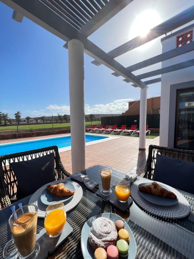 Villa Eva - New To The Market, Fully Refurbished Licensed Villa - Private Pool Caleta De Fuste Kültér fotó