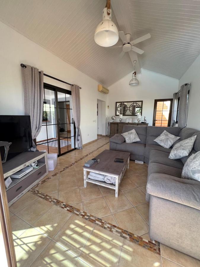 Villa Eva - New To The Market, Fully Refurbished Licensed Villa - Private Pool Caleta De Fuste Kültér fotó