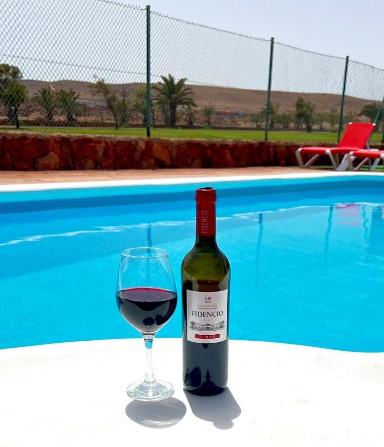 Villa Eva - New To The Market, Fully Refurbished Licensed Villa - Private Pool Caleta De Fuste Kültér fotó