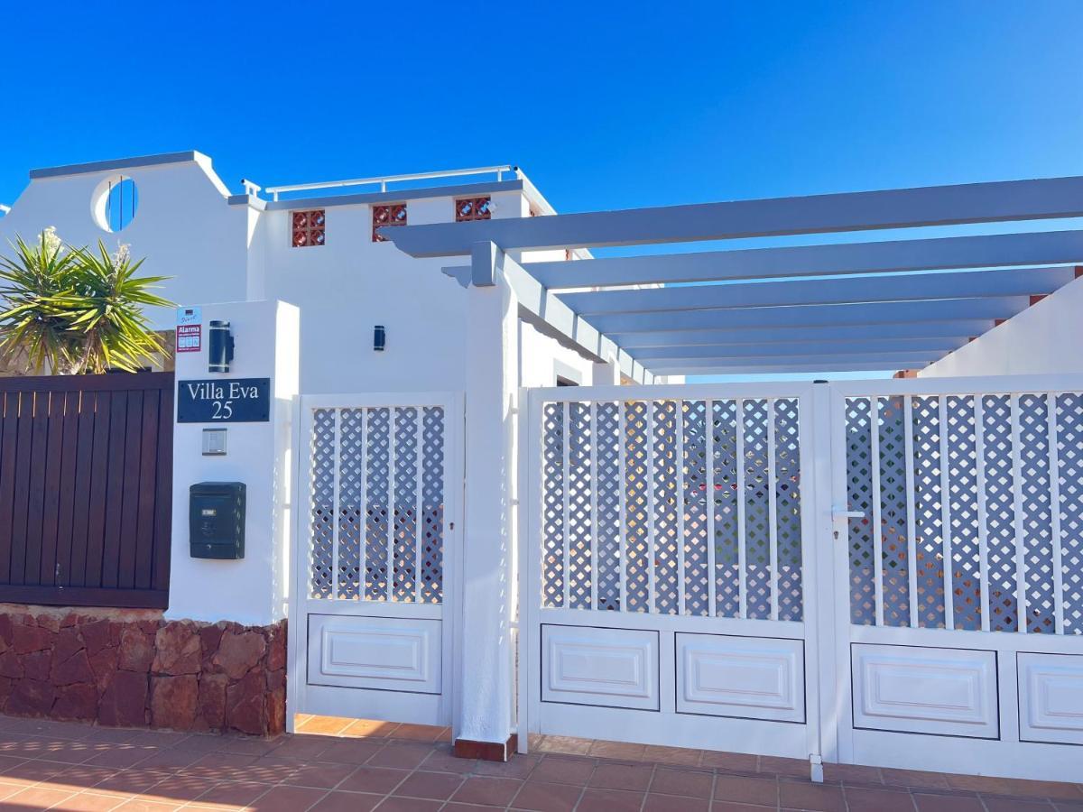 Villa Eva - New To The Market, Fully Refurbished Licensed Villa - Private Pool Caleta De Fuste Kültér fotó