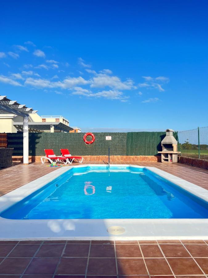 Villa Eva - New To The Market, Fully Refurbished Licensed Villa - Private Pool Caleta De Fuste Kültér fotó